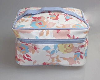 Cosmetic bag